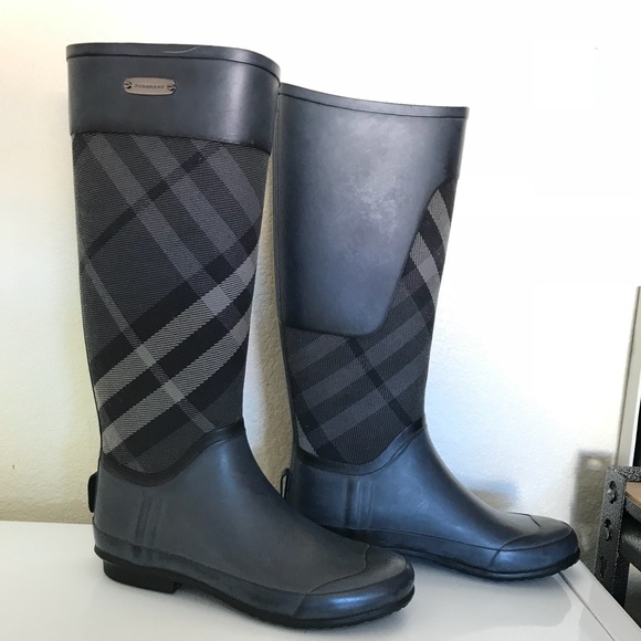 burberry clemence rain boots